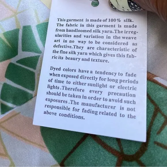 ✨ Beautiful handmade silk dress in a unique mosaic floral pattern. Size 12. - Picture 2 of 11